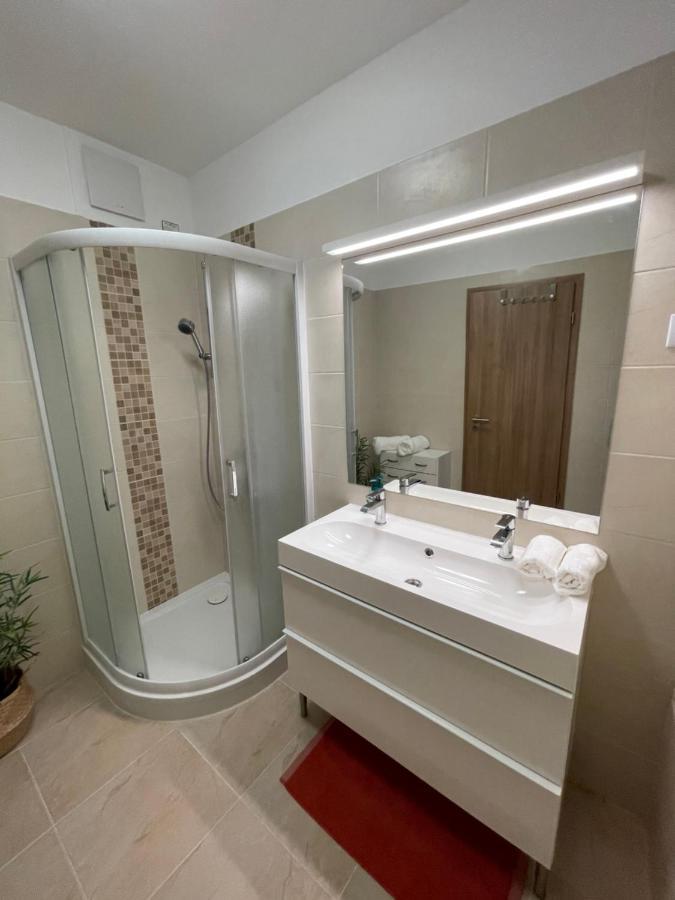 Vizpart Honved Apartman Balatonlelle Luaran gambar
